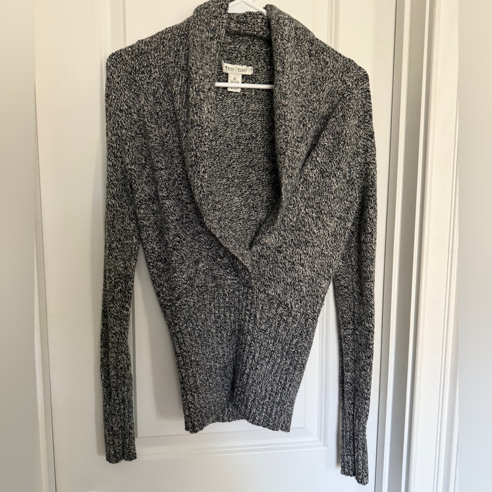 White House Black Market Women's Black and White Cardigan